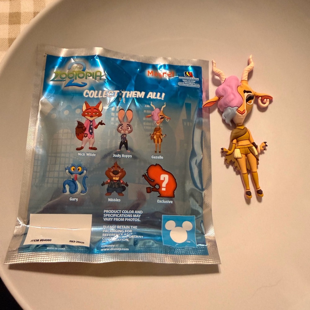 Disneys Zootopia 2 mystery Magnet “Gazelle” - Picture 2 of 4